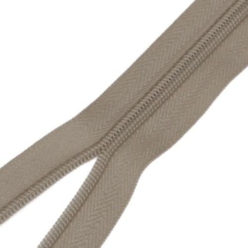 taśma suwakowa #5 nr 49 beż agatex.jpg